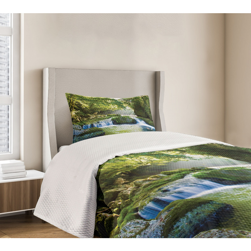 Foliage Misty Mountains Bedspread Set