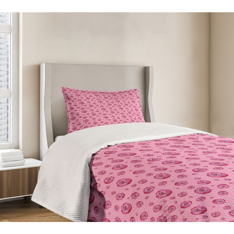 Pink Tones Monochrome Flowers Bedspread Set