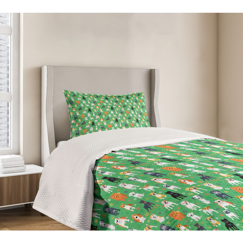 Various Species Paw Print Bedspread Set