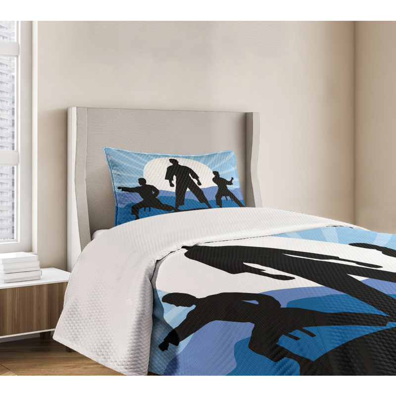 Karate Men Silhouettes Sun Bedspread Set