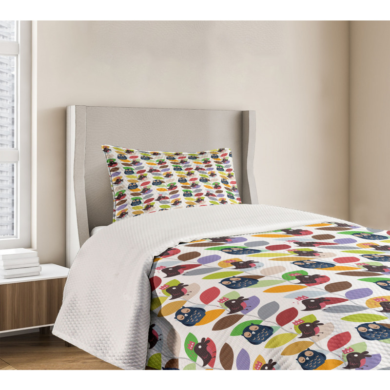 Abstract Vivid Birds Bedspread Set