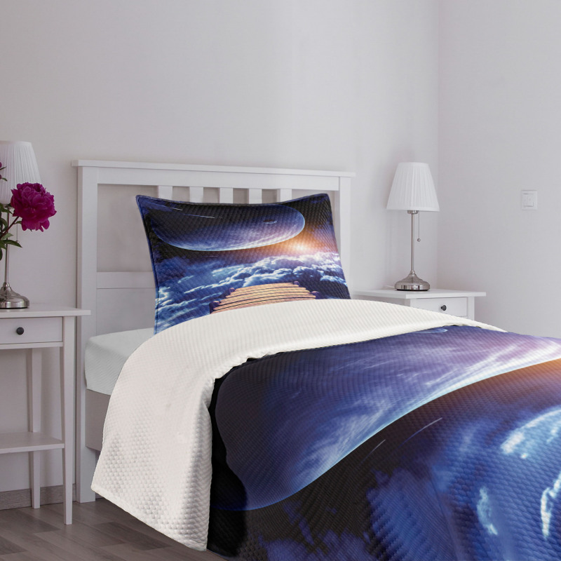 Meteorite Dock Sun Bedspread Set