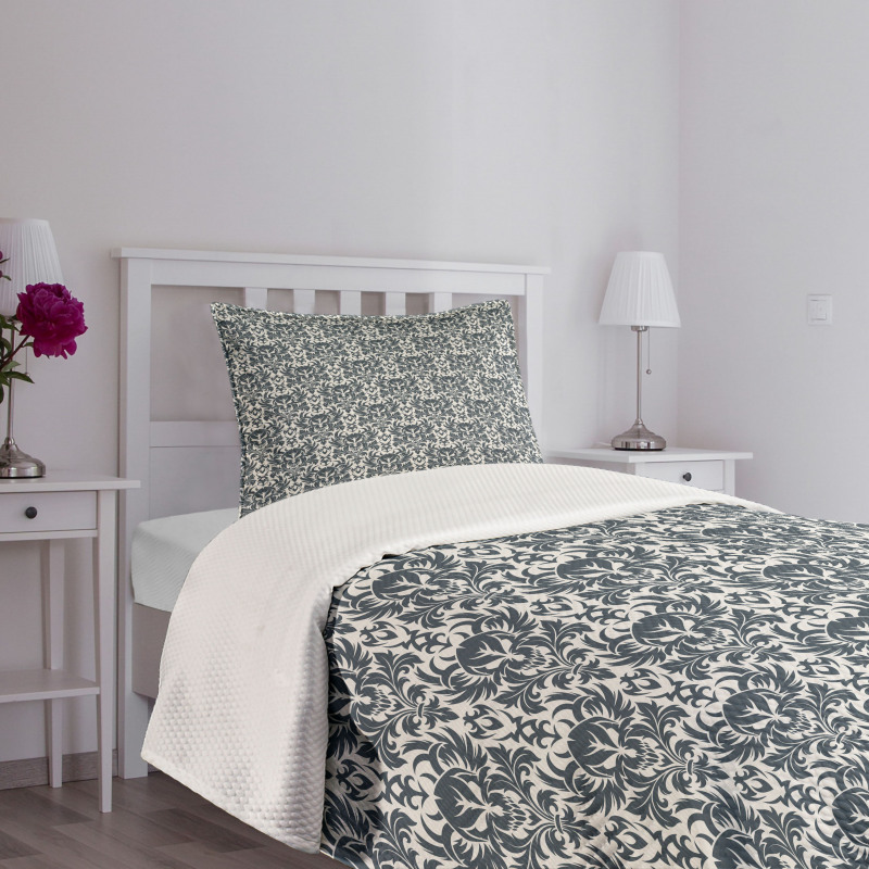 Skull in Flora Bedspread Set