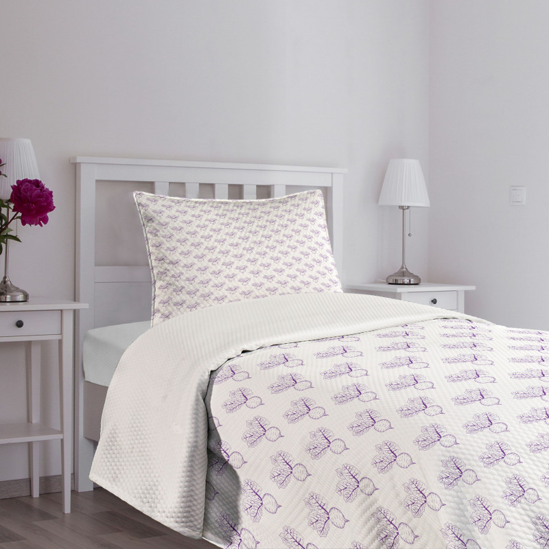 Monochrome Beet Pattern Bedspread Set