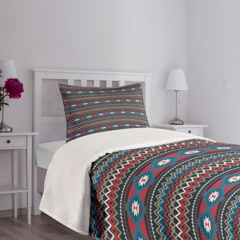 Old Motif Bedspread Set