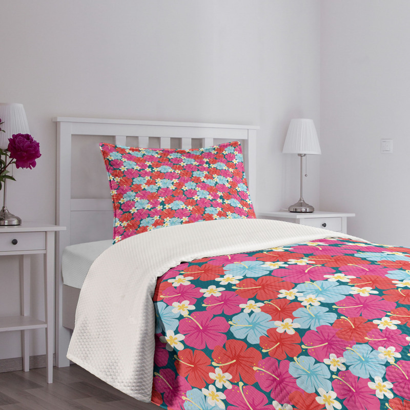 Vivid Tones Hibiscus Flowers Bedspread Set