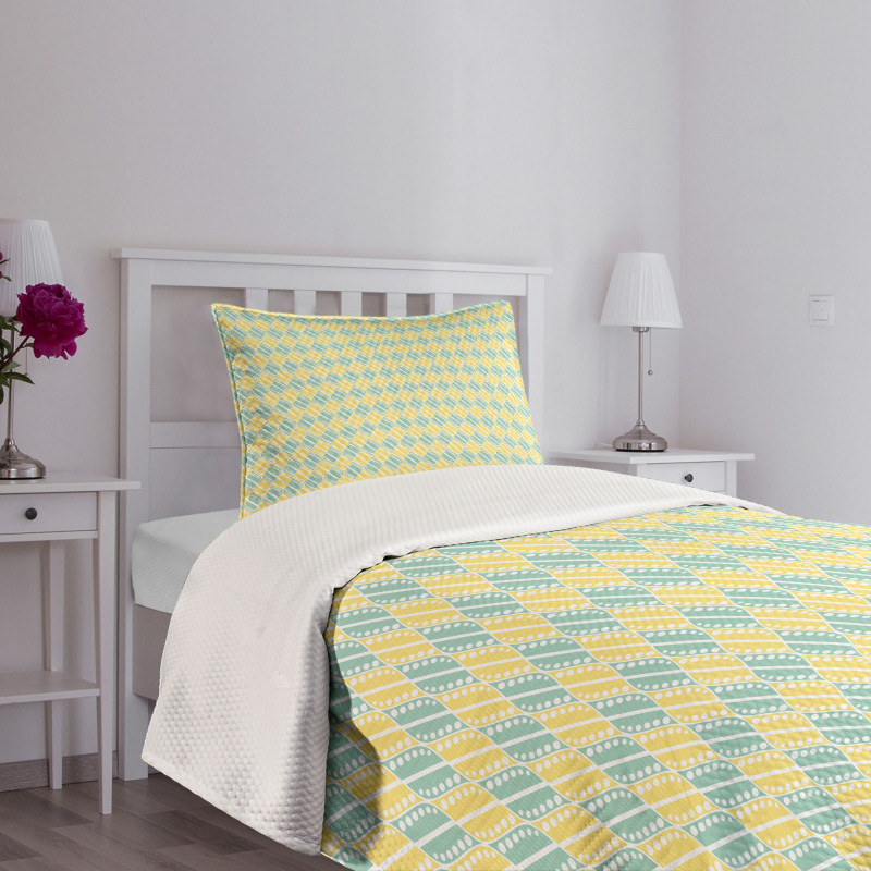 Pastel Geometric Dotted Bedspread Set