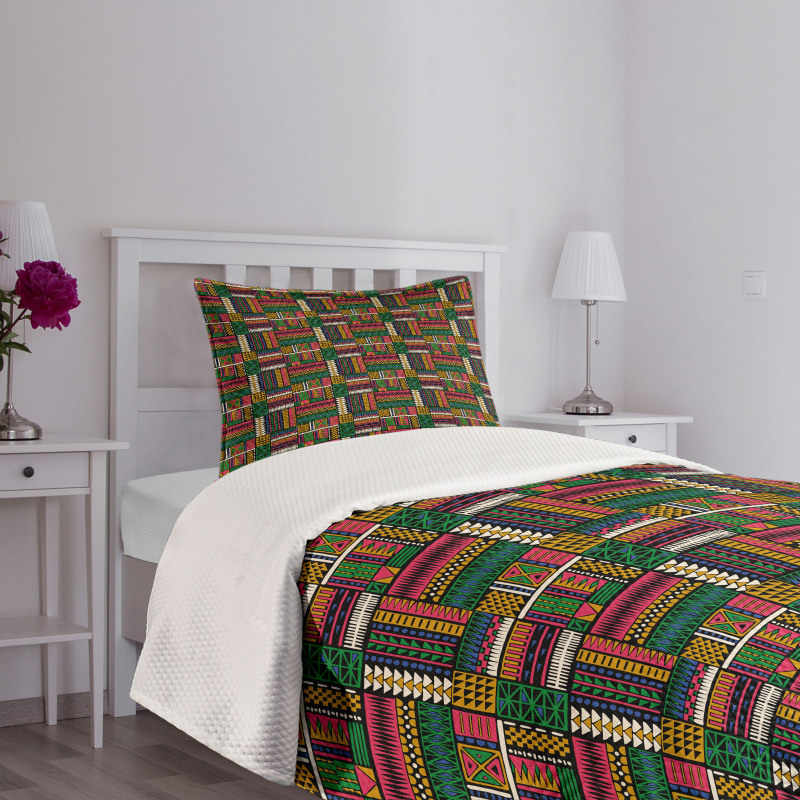 Geometrical Tribal Ornate Art Bedspread Set