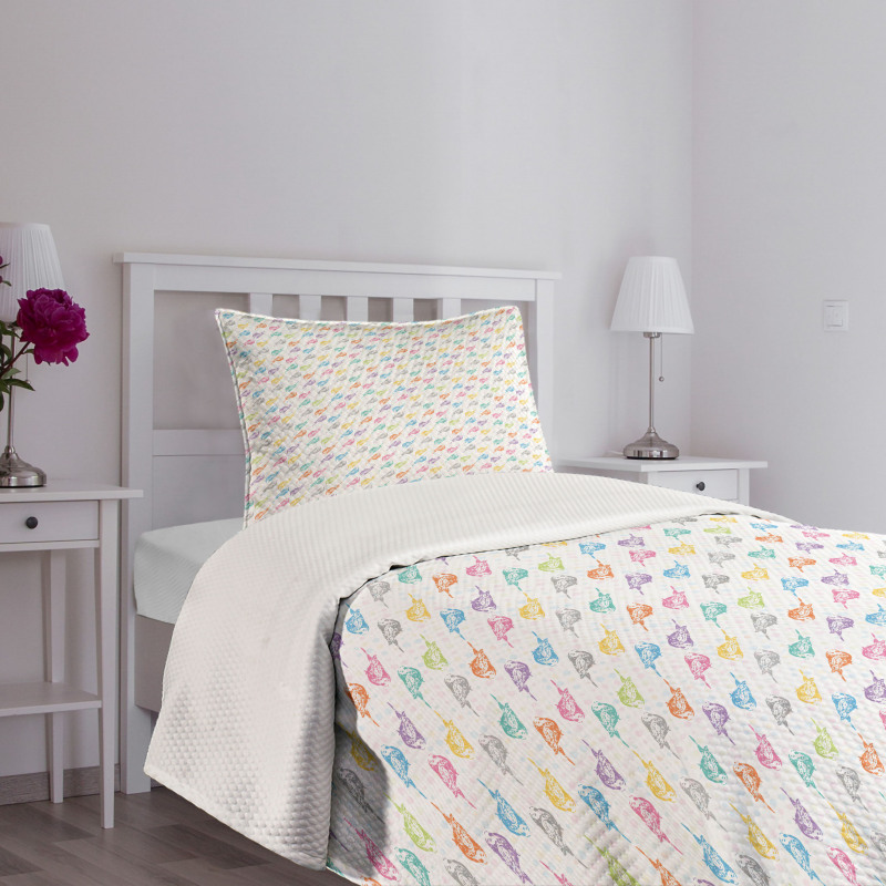 Colorful Sparrows Dots Bedspread Set