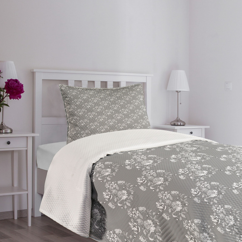 Delicate Wild Flowers Pansy Bedspread Set