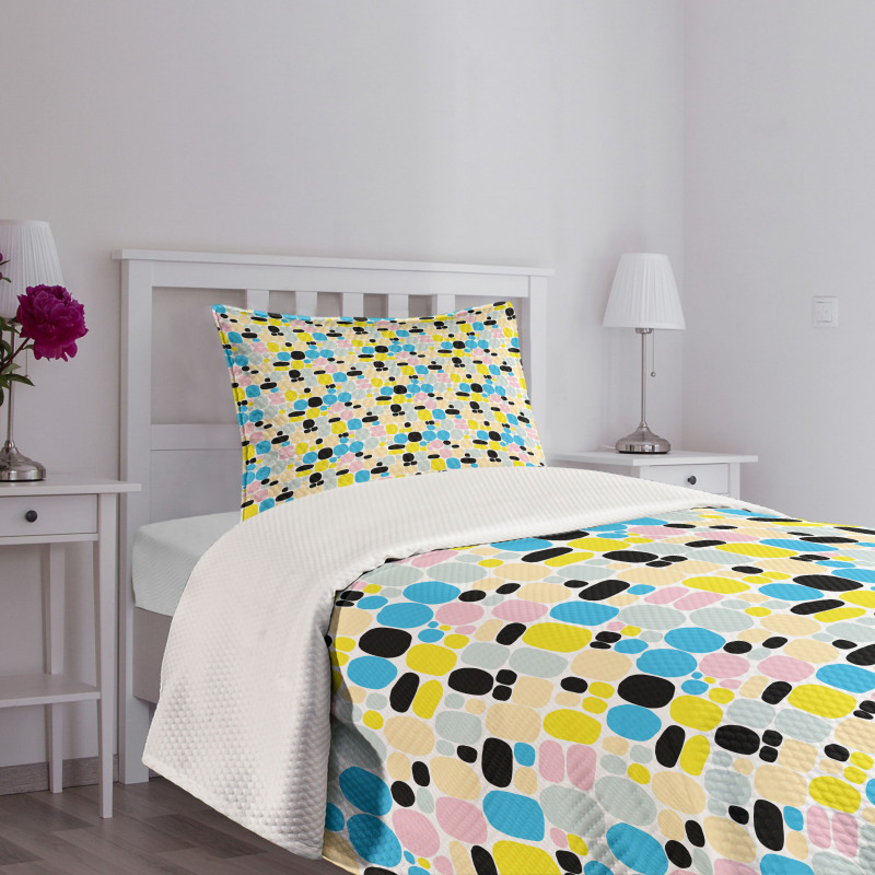 Modern Sketchy Circles Art Bedspread Set