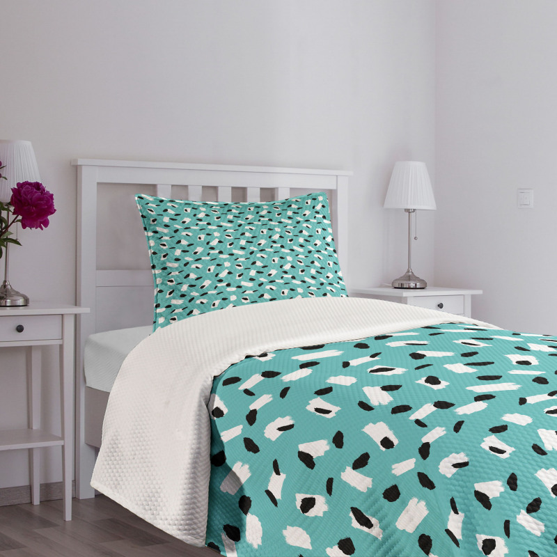 Quirky Brushstrokes Bedspread Set