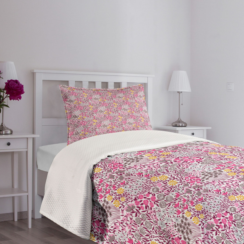 Abstract Garden Blossom Bedspread Set