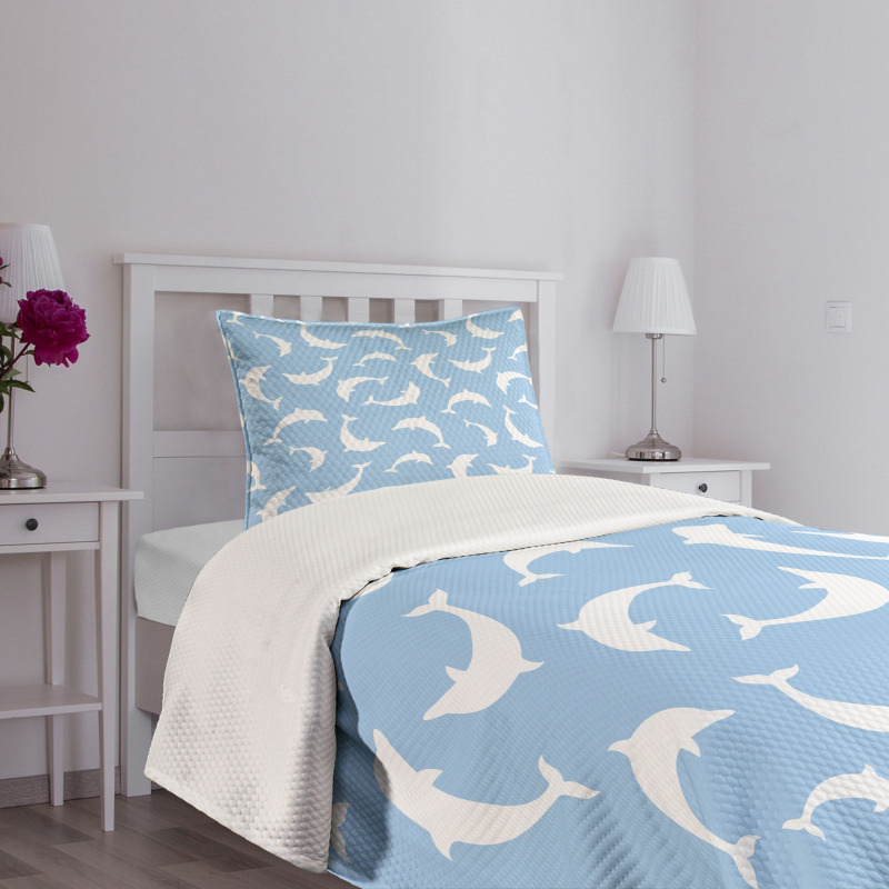 Pattern with Dolphins Bedspread Set