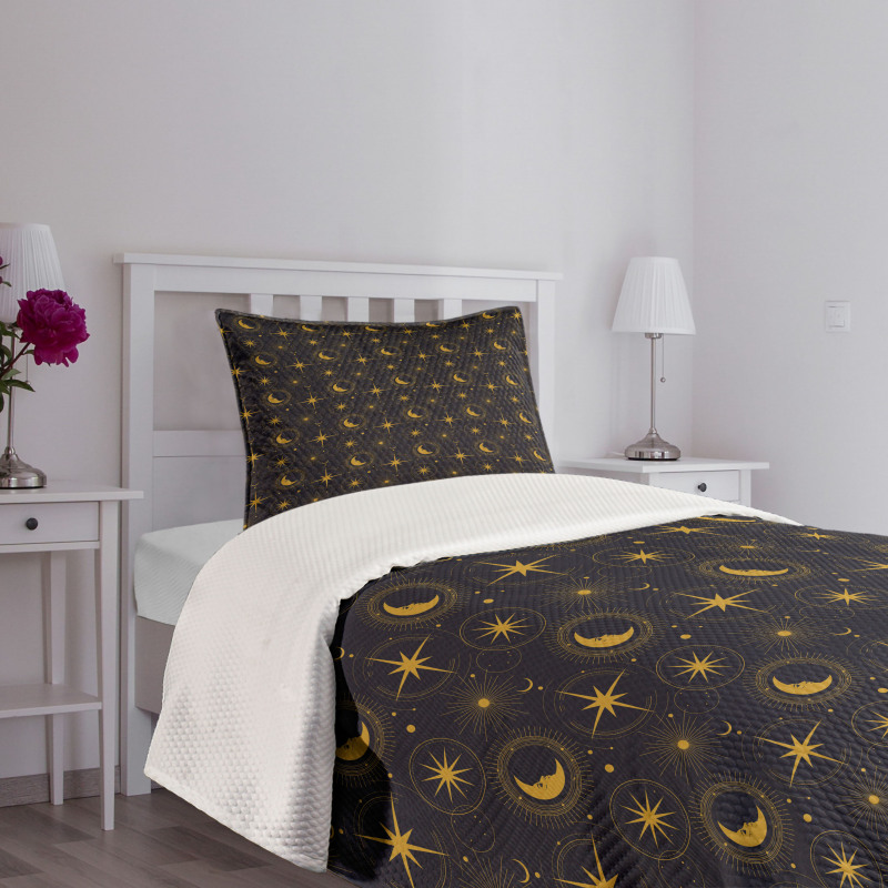 Crescent in Mystical Night Bedspread Set