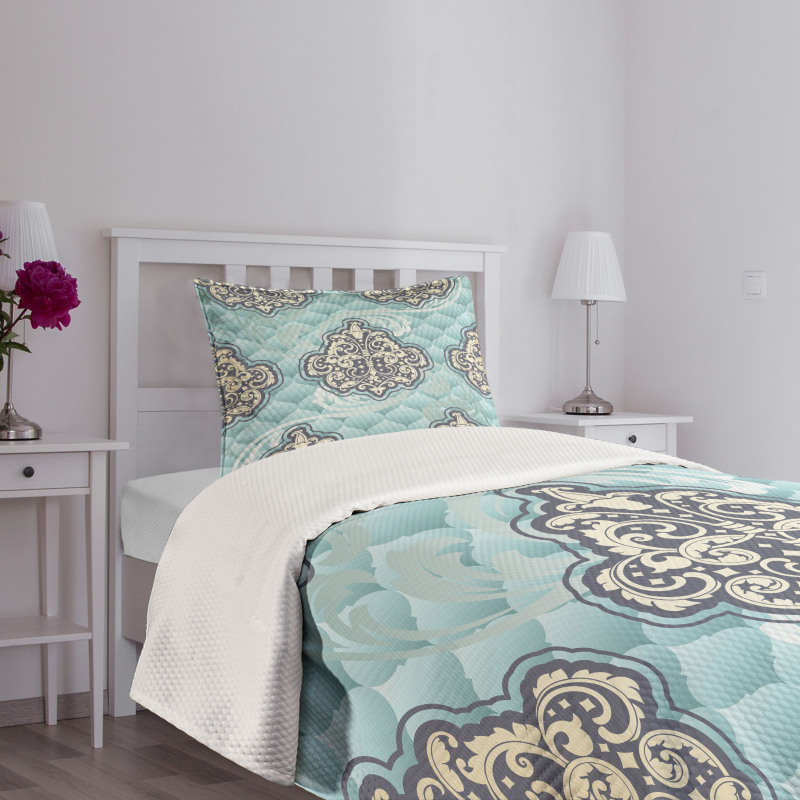 Rococo Era Designs Bedspread Set