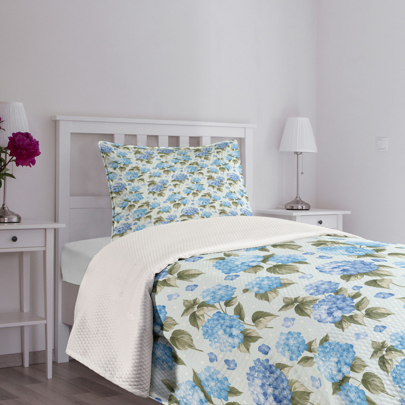 Hydrangea Flowers Swirls Bedspread Set