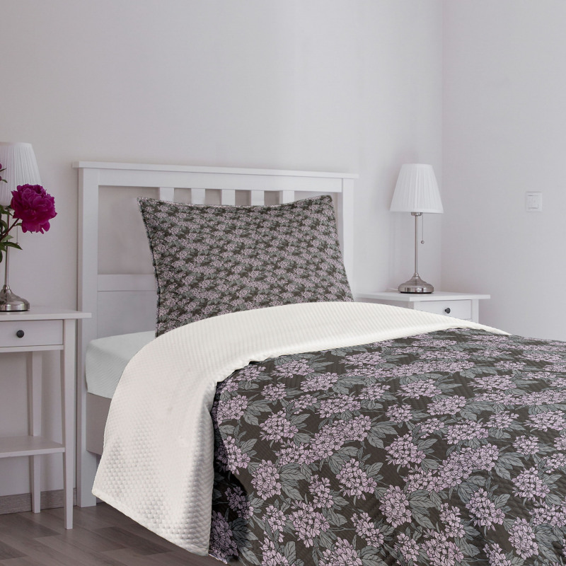 Hydrangea Bouquets Leaves Bedspread Set