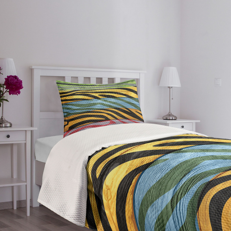 Colorful Animal Bedspread Set