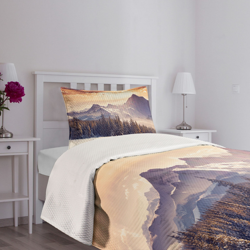 Winter Evening Mountain Bedspread Set