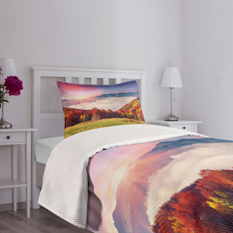 Fall Morning Mountain Bedspread Set