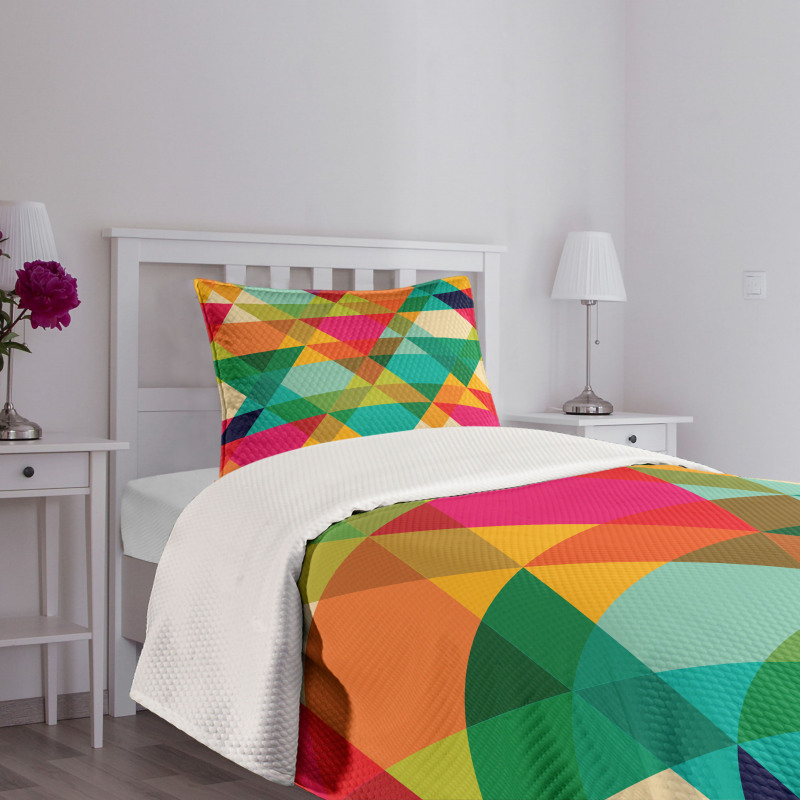 Retro Colors Graphic Art Bedspread Set