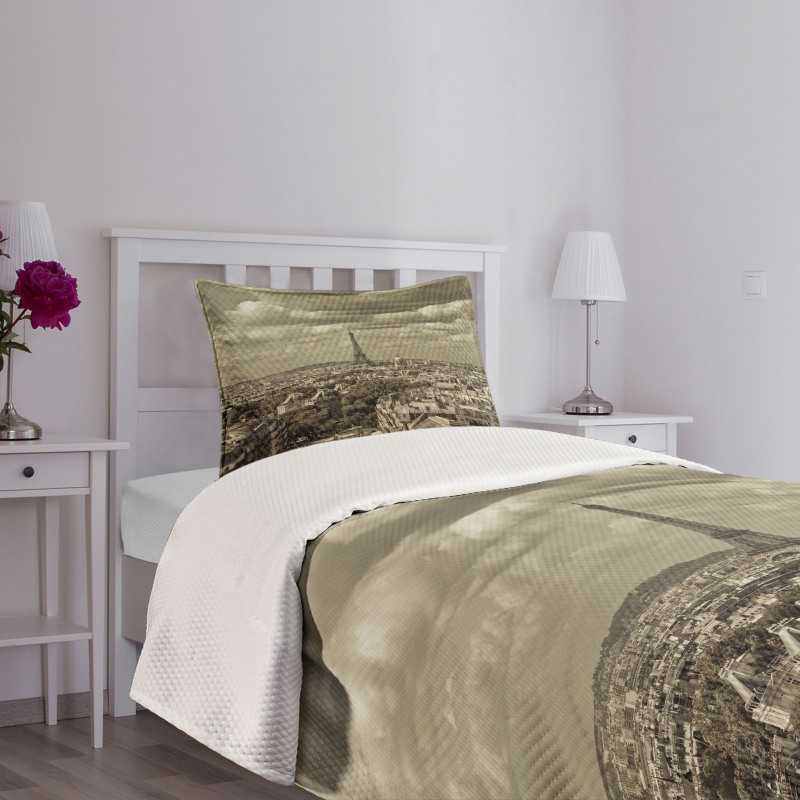 City Skyline of Paris Bedspread Set