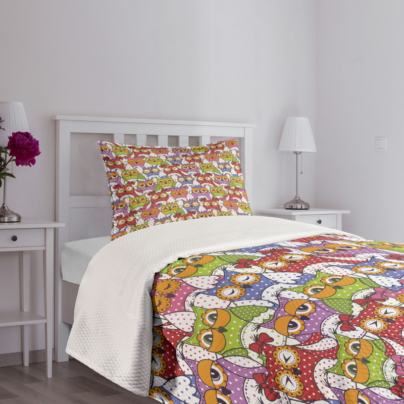 Ornate Owl Polka Dots Bedspread Set