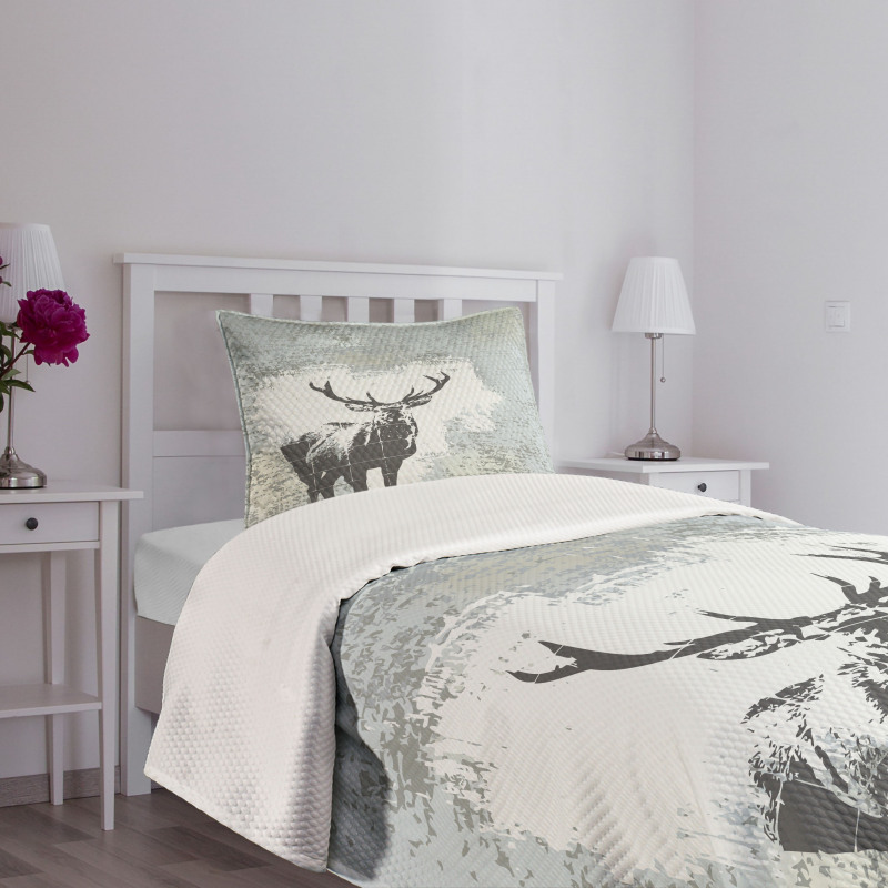 Stag Silhouette Grunge Bedspread Set