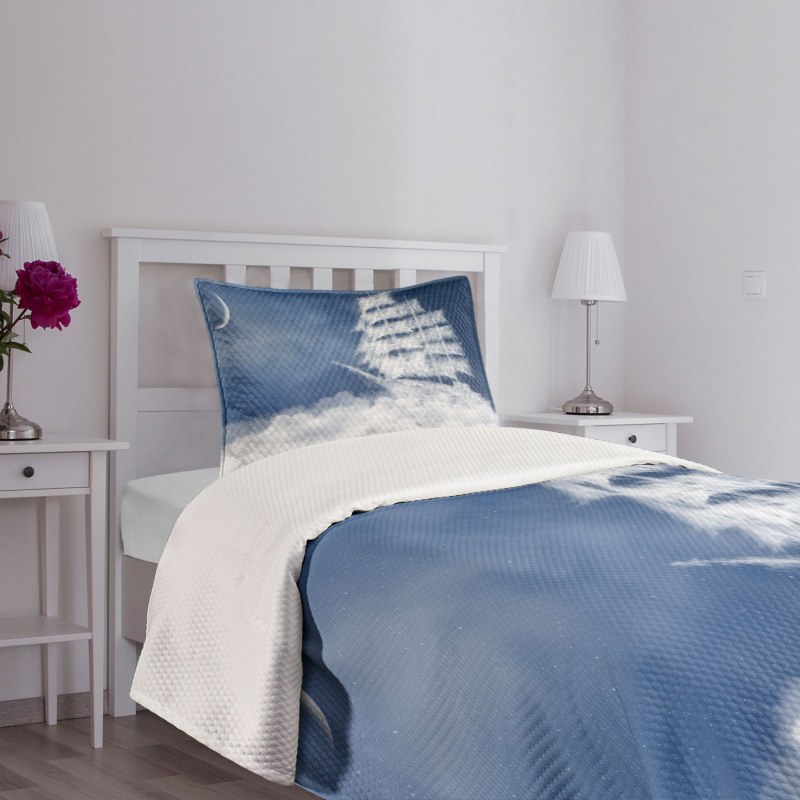 Clouds Ship in Sky Bedspread Set