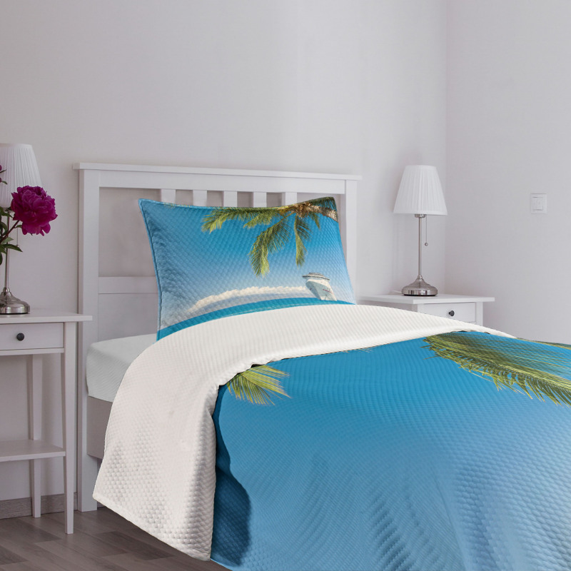 Cruise Ship Palm Tree Bedspread Set