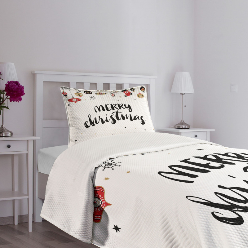 Modern Words Bedspread Set