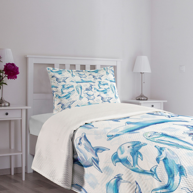 Sketch of Dolphins Bedspread Set