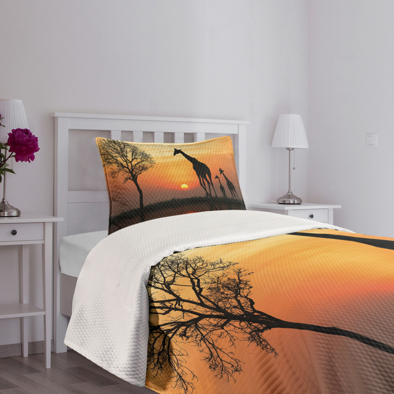 Giraffe in Wild Forest Bedspread Set