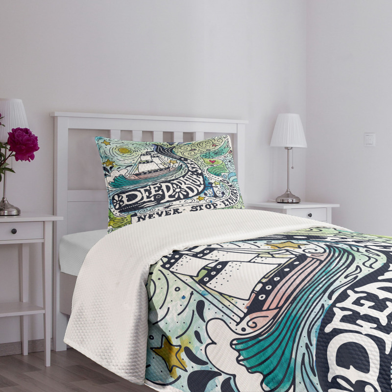 Whales Island with Palm Bedspread Set