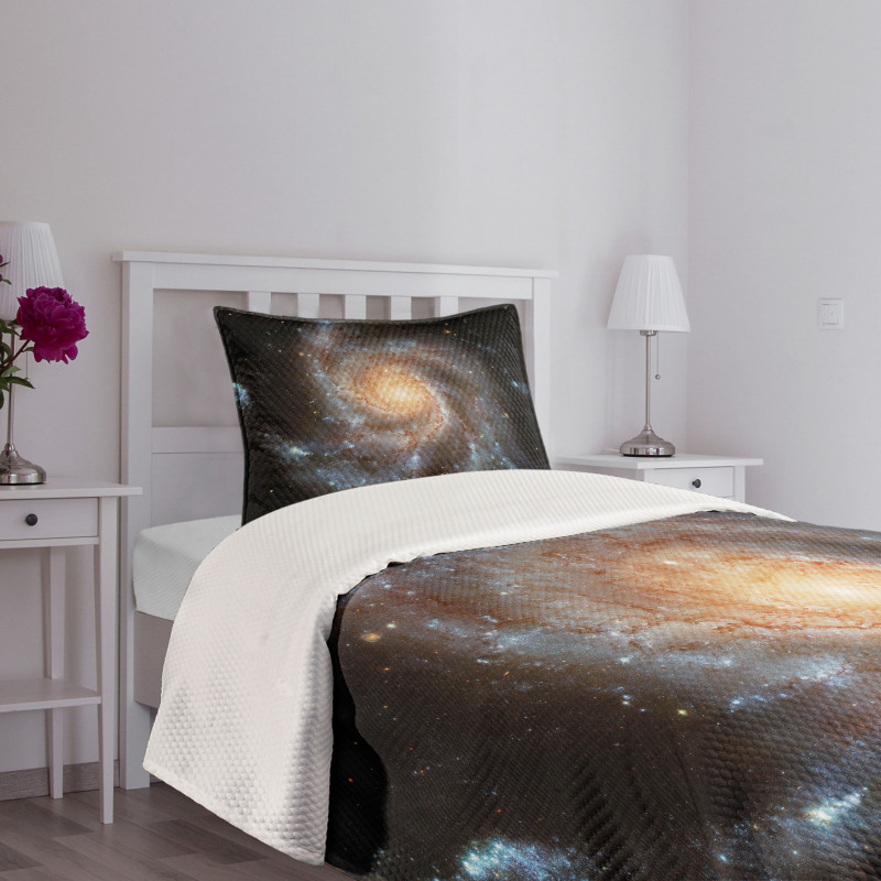 Star Disc in Huge Space Bedspread Set