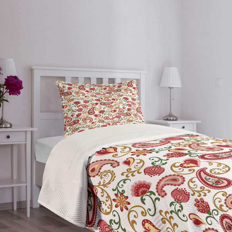 Style Rose Motif Bedspread Set