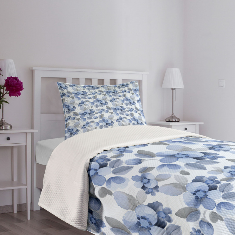 Paintbrush Camelia Leaf Bedspread Set