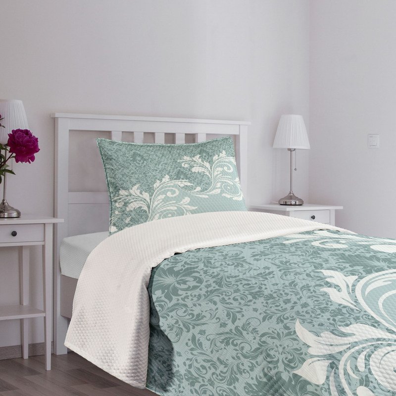 Retro Floral Ivy Swirls Bedspread Set