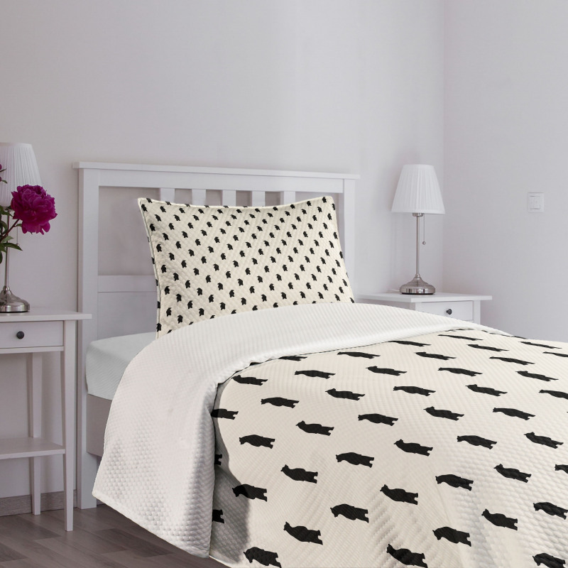 Black Bear Silhouettes Bedspread Set