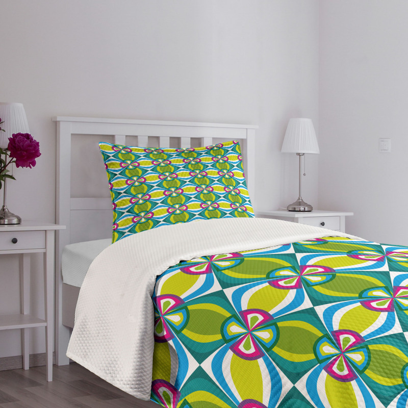 Floral Curvy Checked Bedspread Set