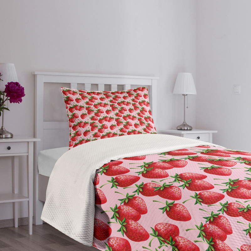 Juicy Strawberries Fruit Bedspread Set