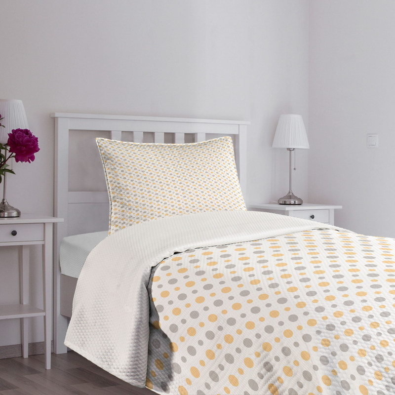 Big Small Shabby Dots Bedspread Set