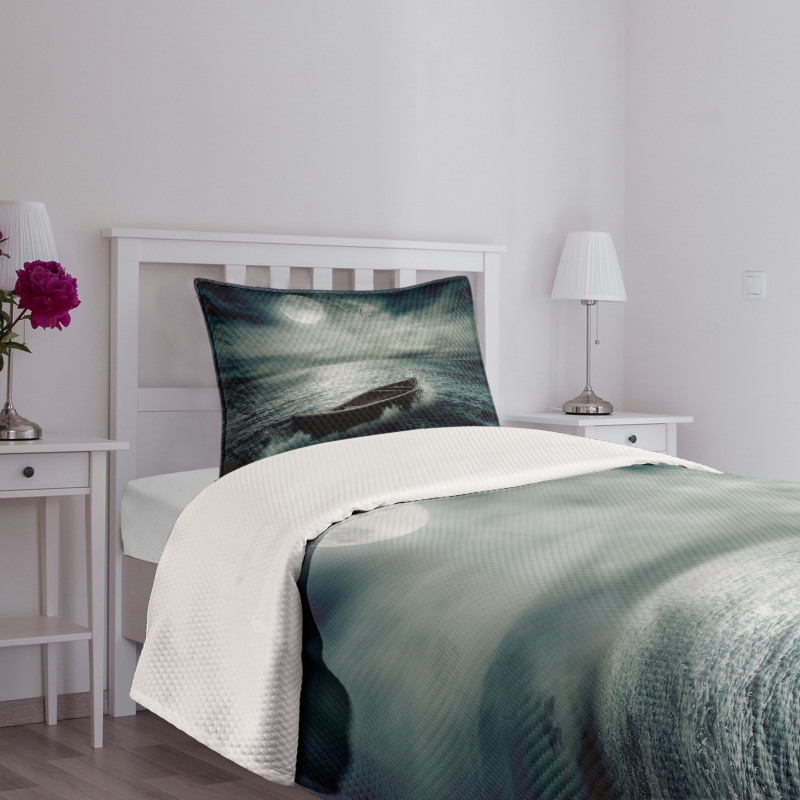 Boat in Ocean Bedspread Set