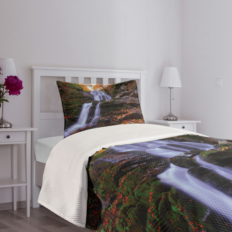 Mountain and Waterfall Bedspread Set