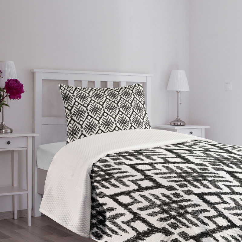 Diagonal Bohemic Shapes Bedspread Set