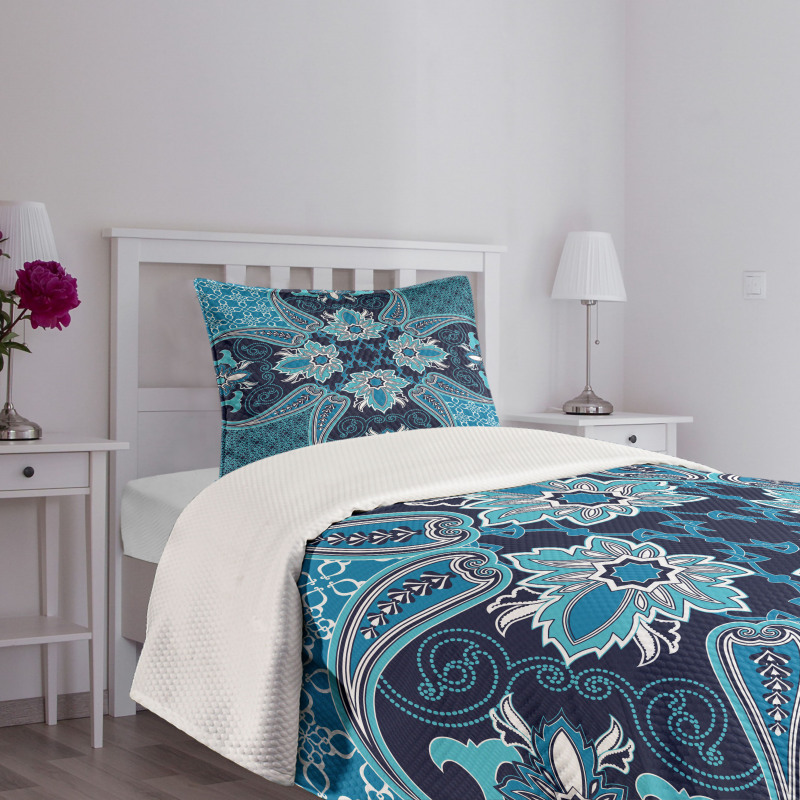 Eastern Moroccan Design Bedspread Set
