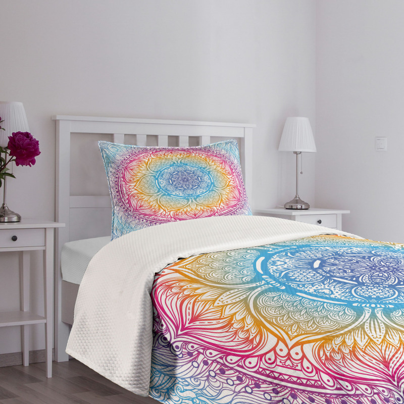 Fantasy Round Bedspread Set