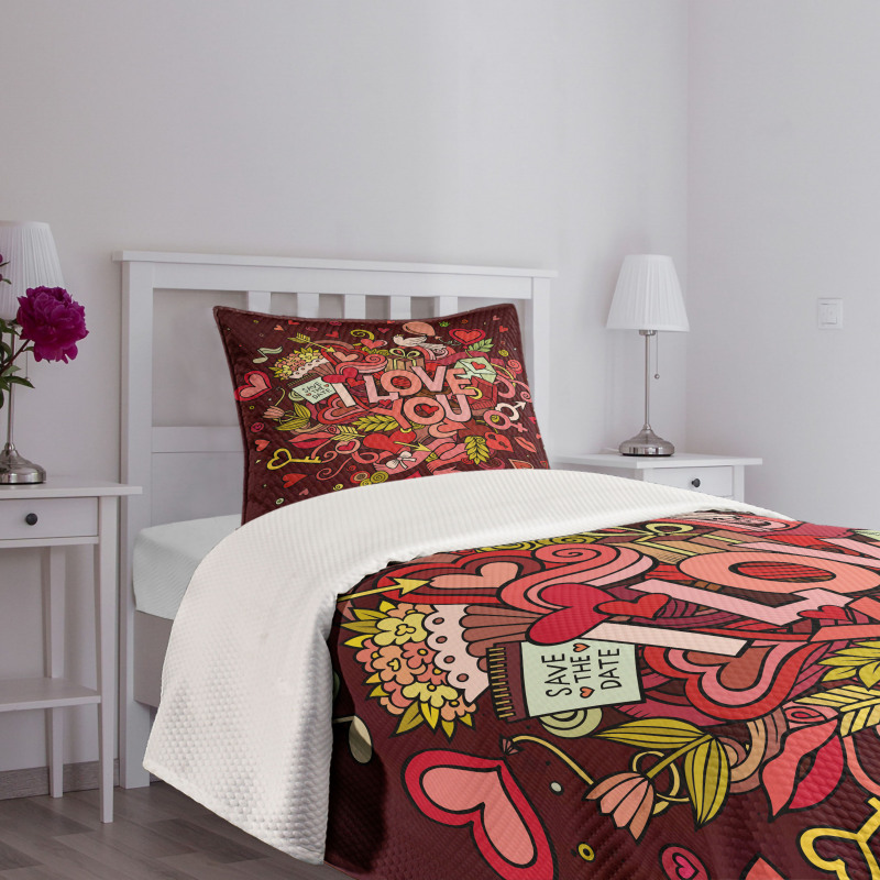 Funky Hearts Arrows Bedspread Set