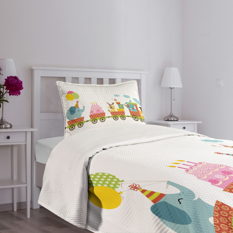 Birthday Cake Animal Bedspread Set